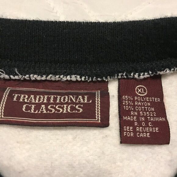 Traditional‎ Classics gray and black sweatshirt w/ pocket XL - Picture 3 of 3